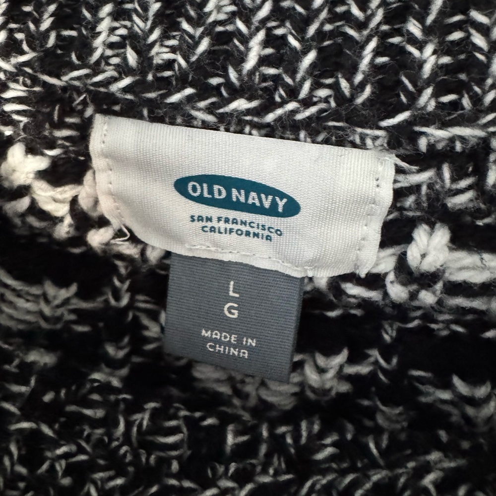 Old Navy Sweater - Picture 2 of 2